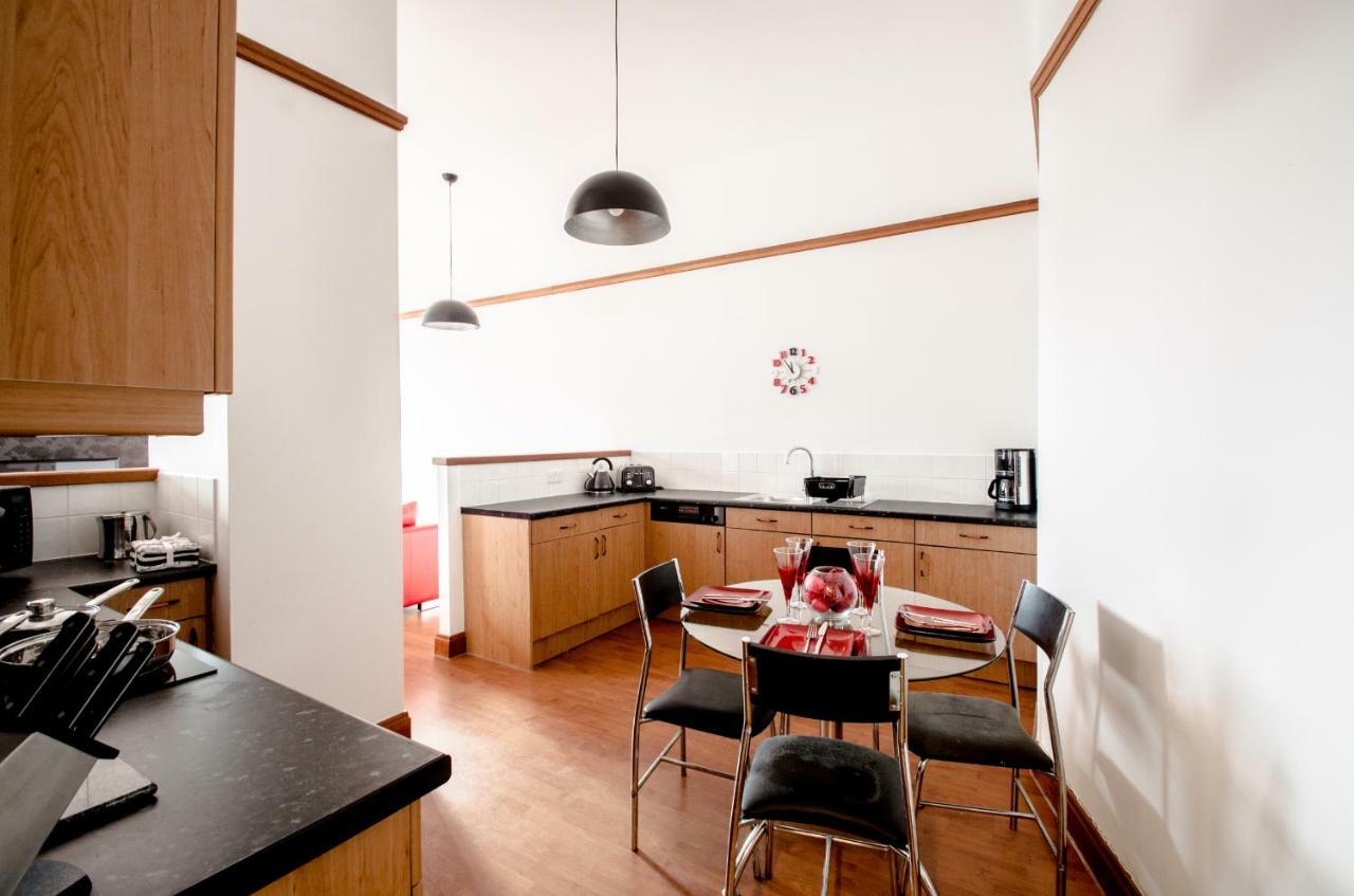 City Centre Orange Apartments Bastille アバディーン エクステリア 写真